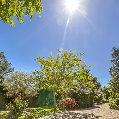 In With Pool Casa de Férias